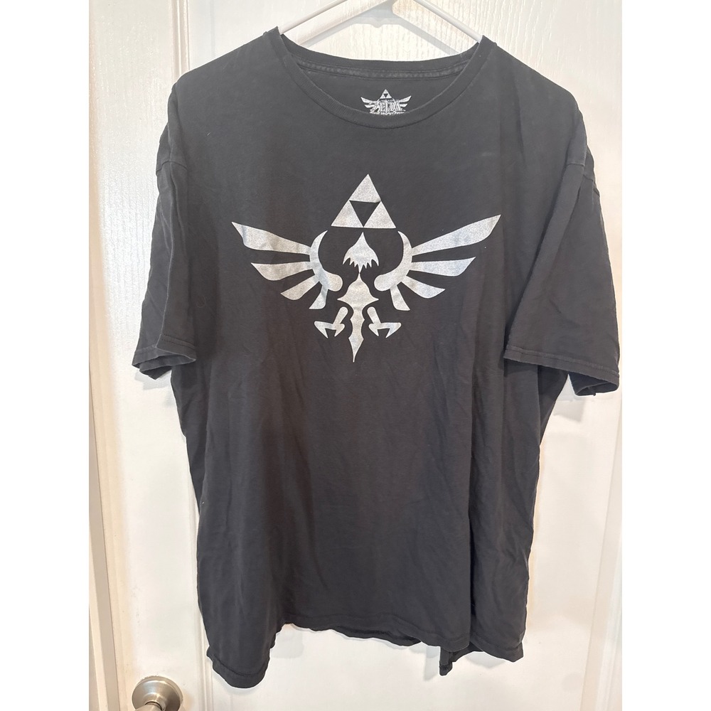 Nintendo Legend of Zelda Skyward Sword Hylian Crest Graphic Promo Shirt Black XL